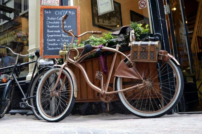 Bicis en Amsterdam por todos los lugares