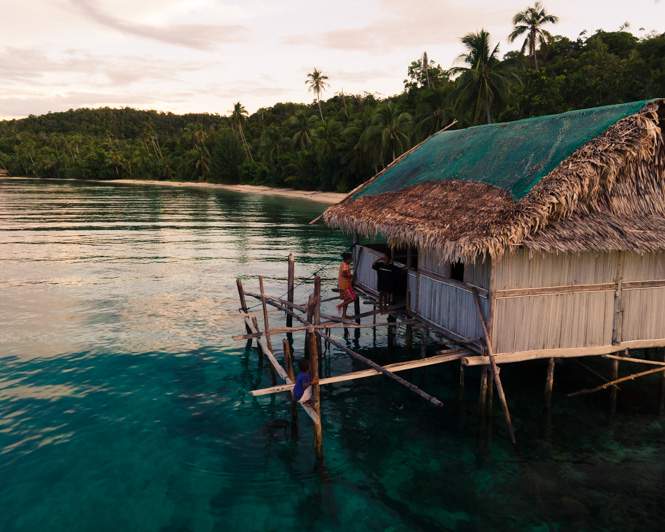 La gente y las casas de Raja Ampat