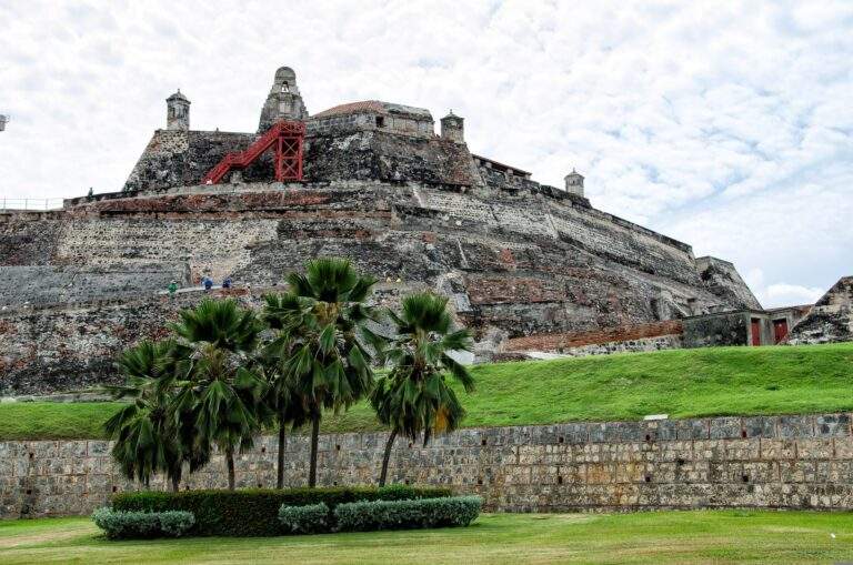 Vistas al castillo de San Felipe de Barajas