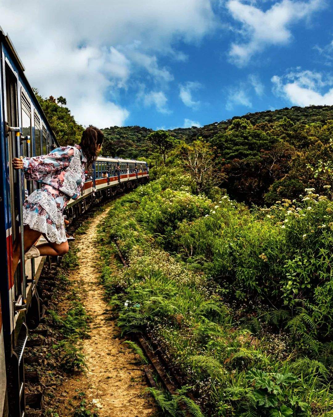 Llegando a Ella en el tren