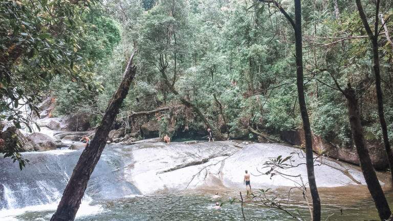 Piscinas naturales en la selva