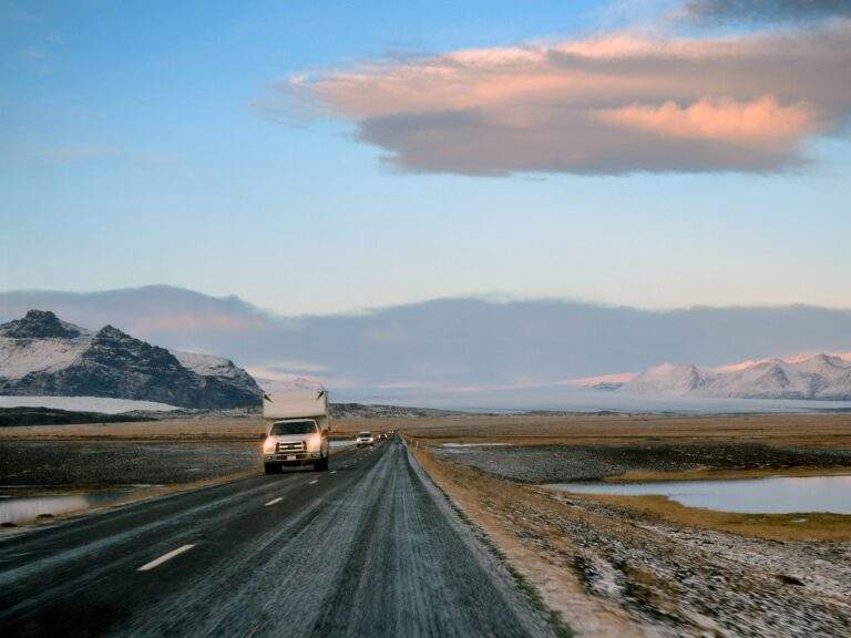 Conduciendo por Islandia