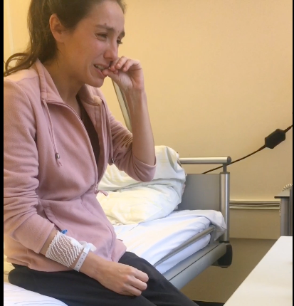 Marian durante su ingreso en la clínica